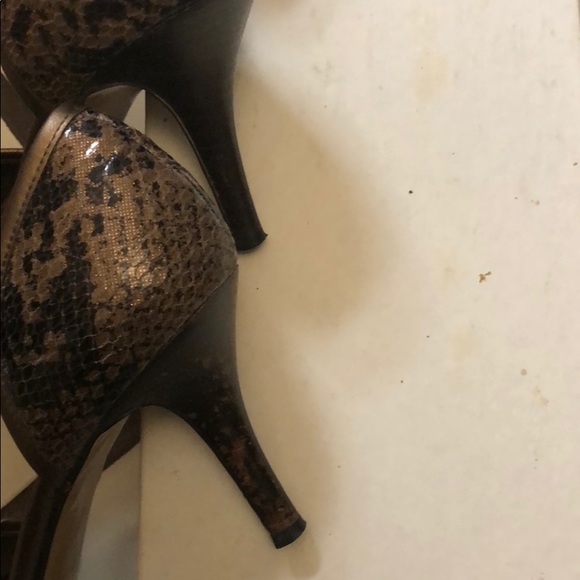 Nine West animal print heels EUC 3” heels - Picture 3 of 4